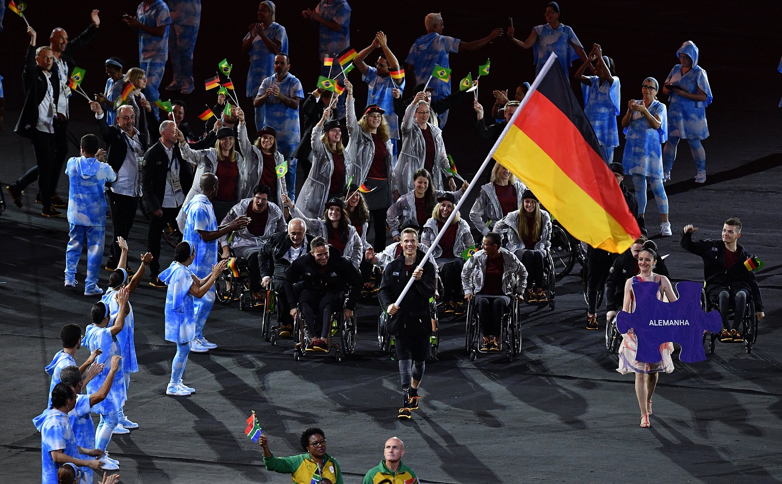 Spektakuläre Eröffnung der Paralympics