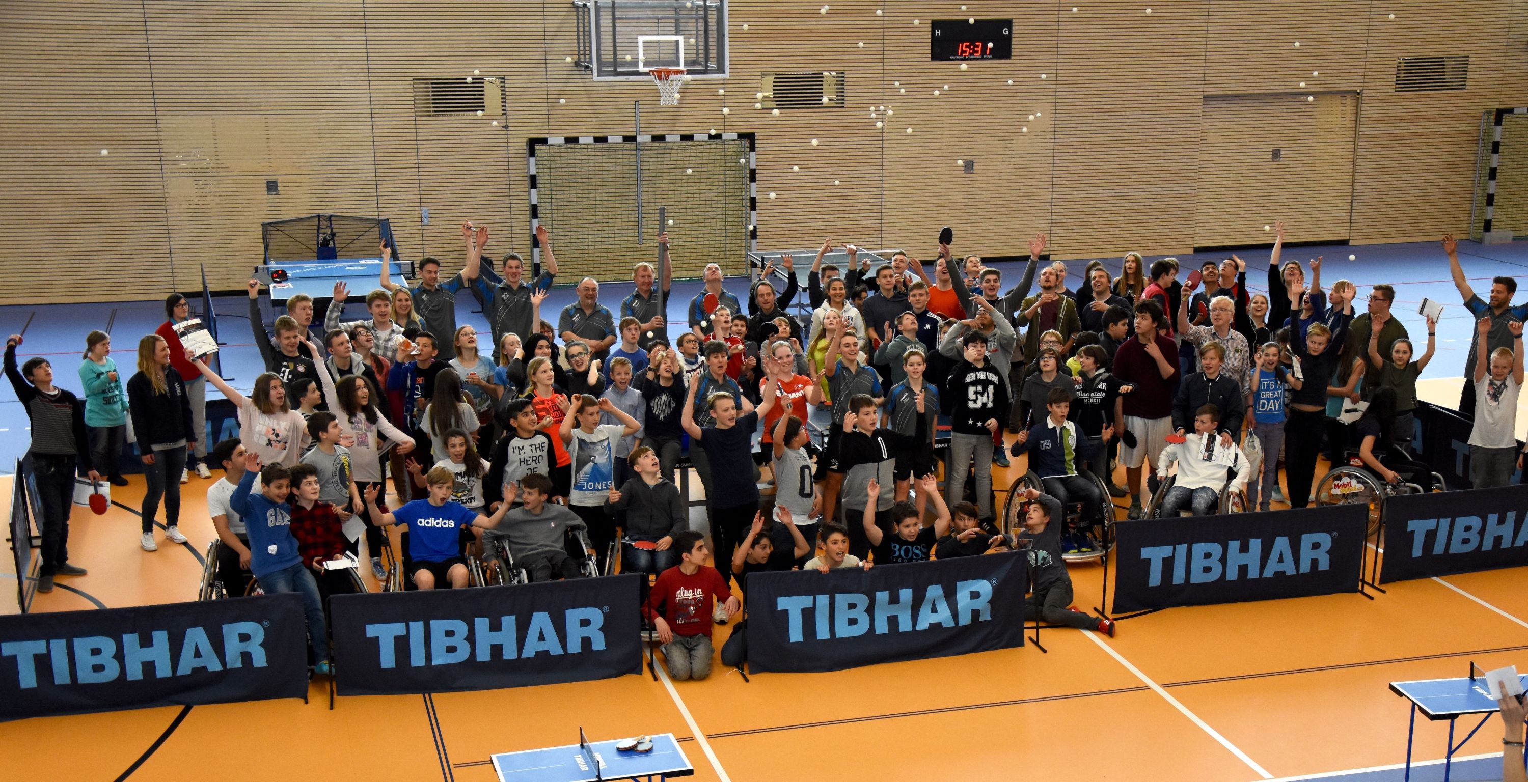 Welt-Tischtennis-Tag: Inklusiver Aktions-Nachmitag am Gymnasium München Nord